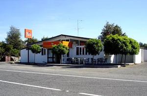 New business, new lifestyle if you purchase this Freehold Going Concern Tavern 